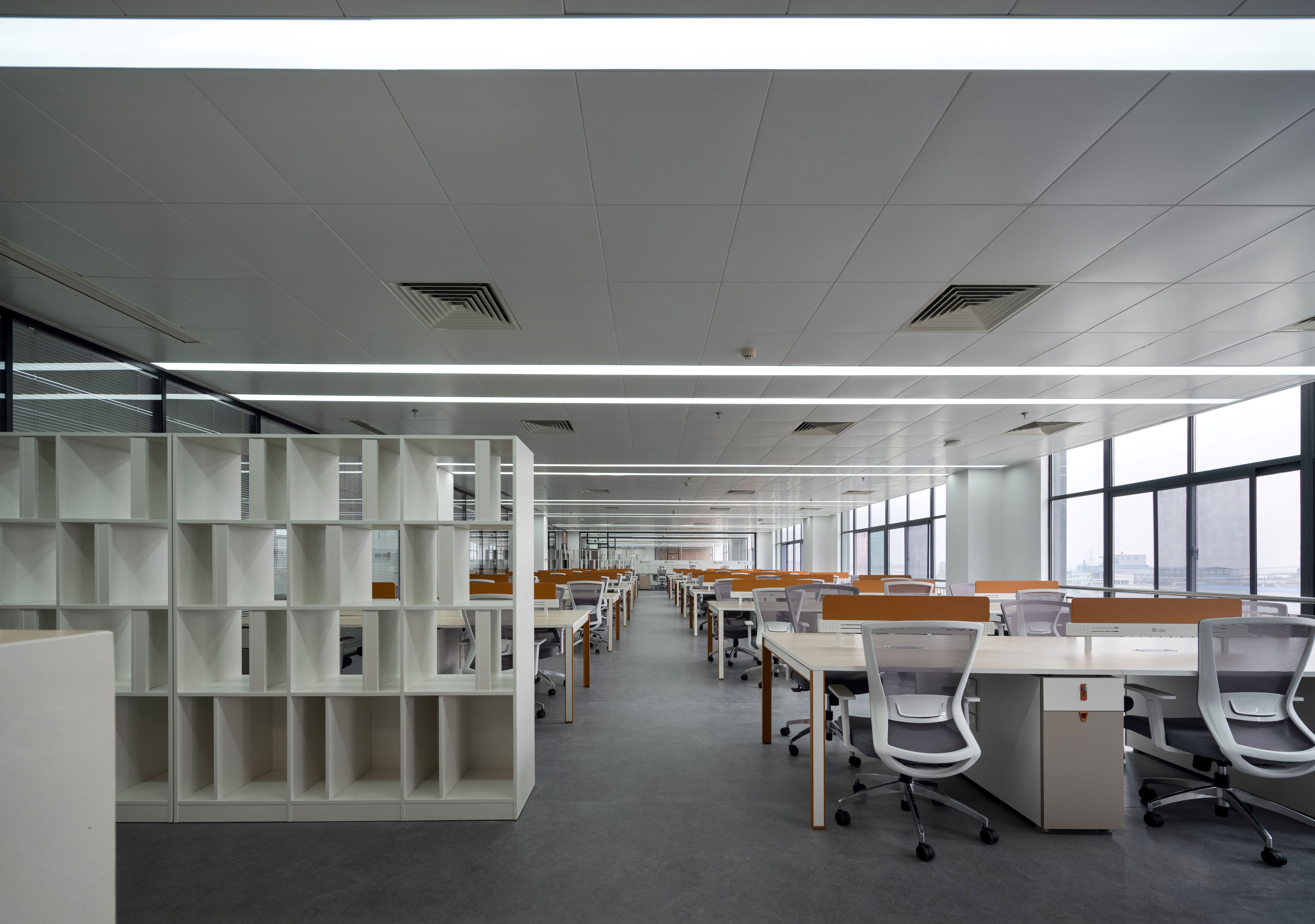 【完工案例】人福醫(yī)藥黃岡總部辦公室裝修完工！(圖3)